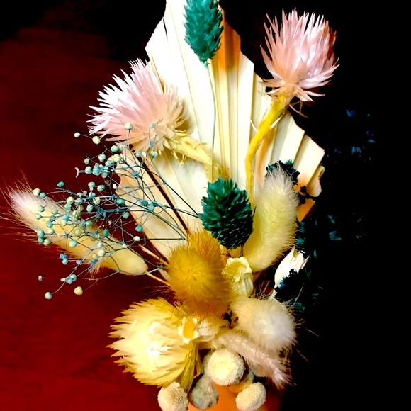 Cake Flowers Dried Flowers Prearranged ASSORTED PRESERVED NEW DESIGN ITEM - Picture 1 of 5